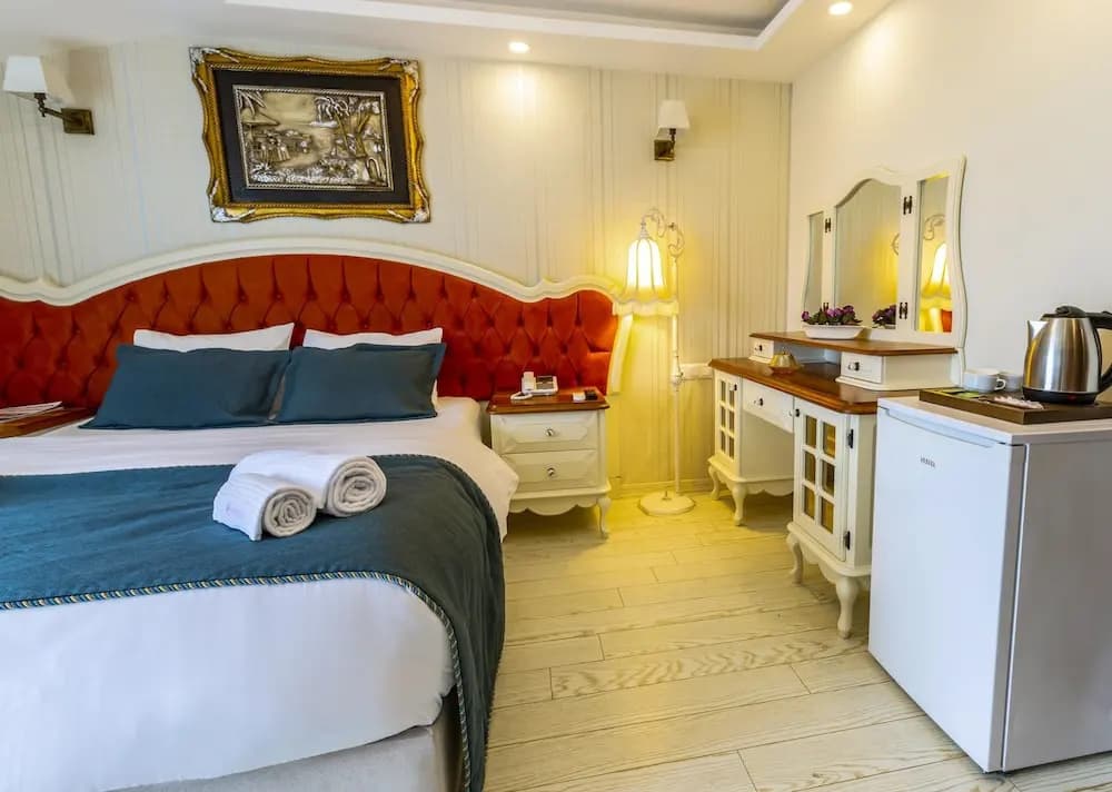 Deluxe room with balcony and with sea view