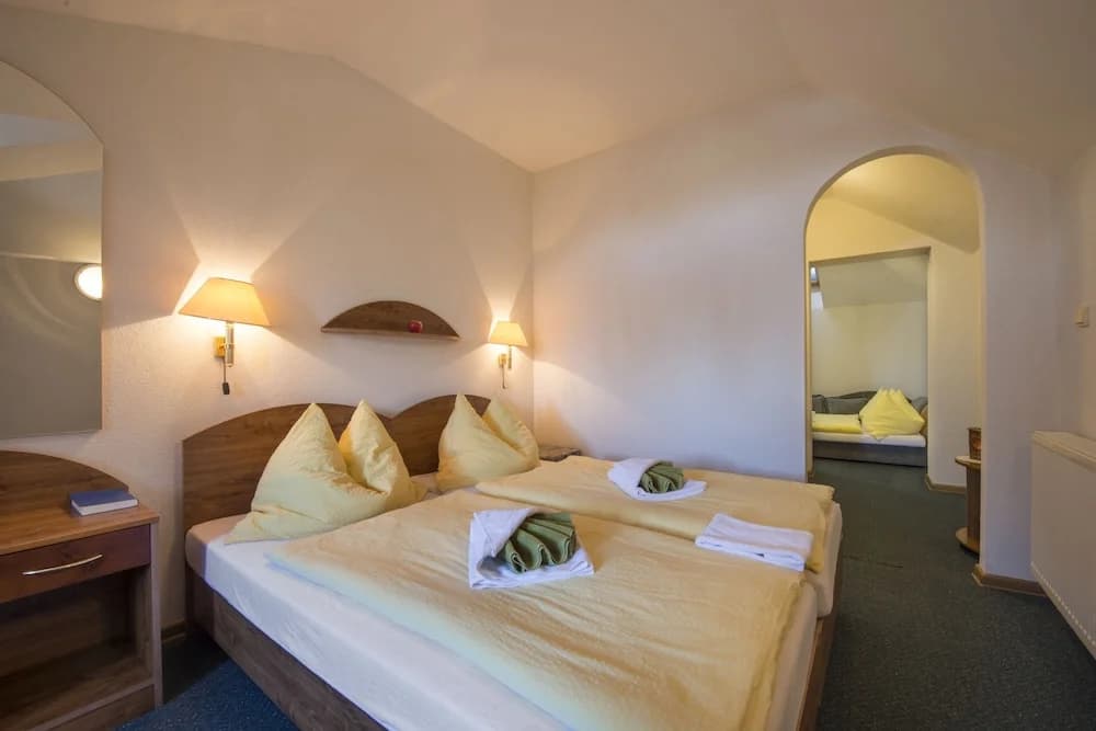 2 Bedrooms Studio with balcony