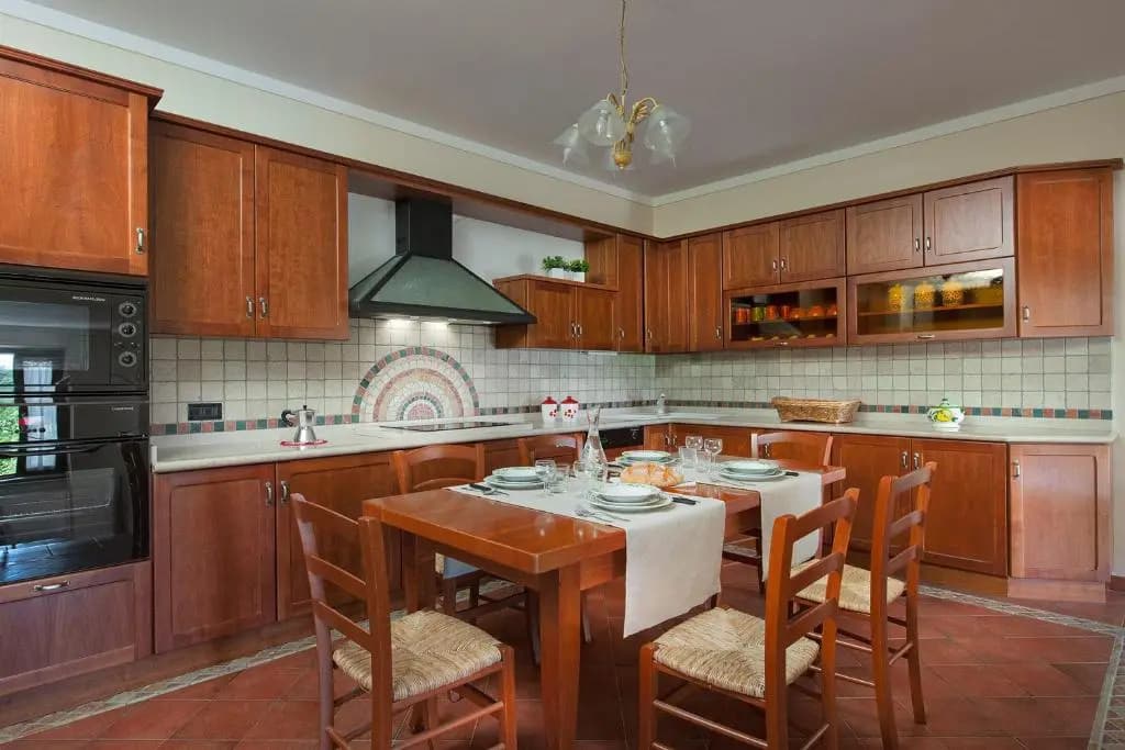 2 Bedrooms Apartment with mountain view