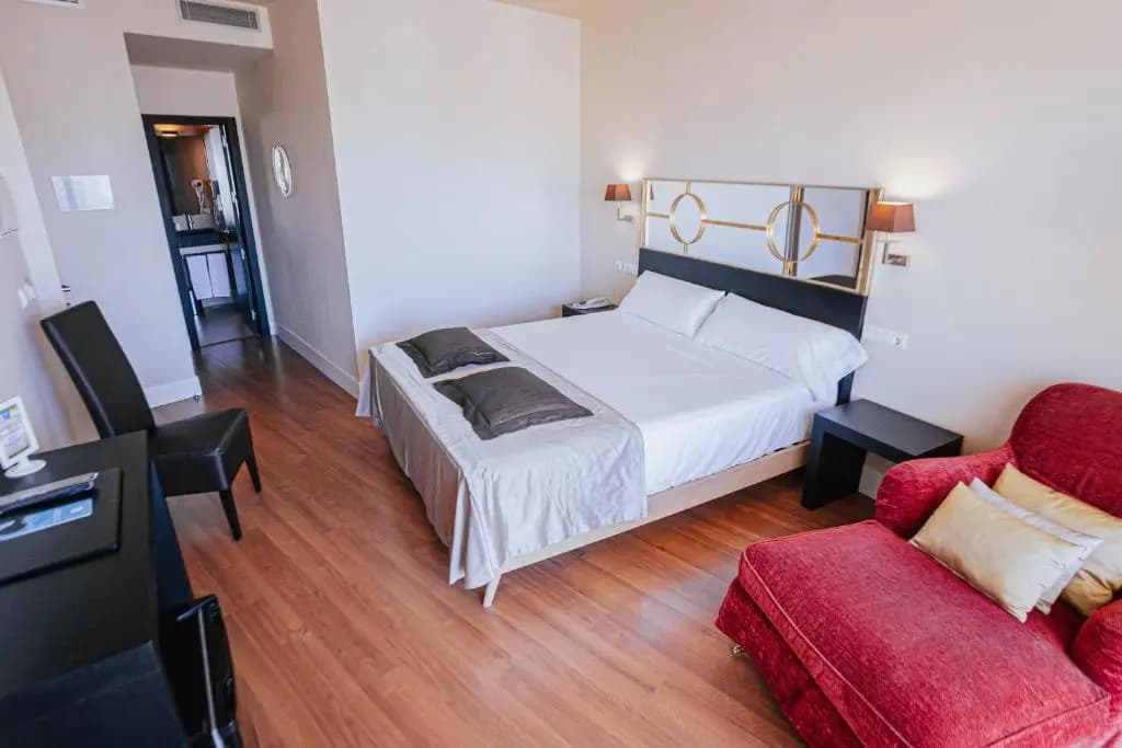 Deluxe Double room full double bed