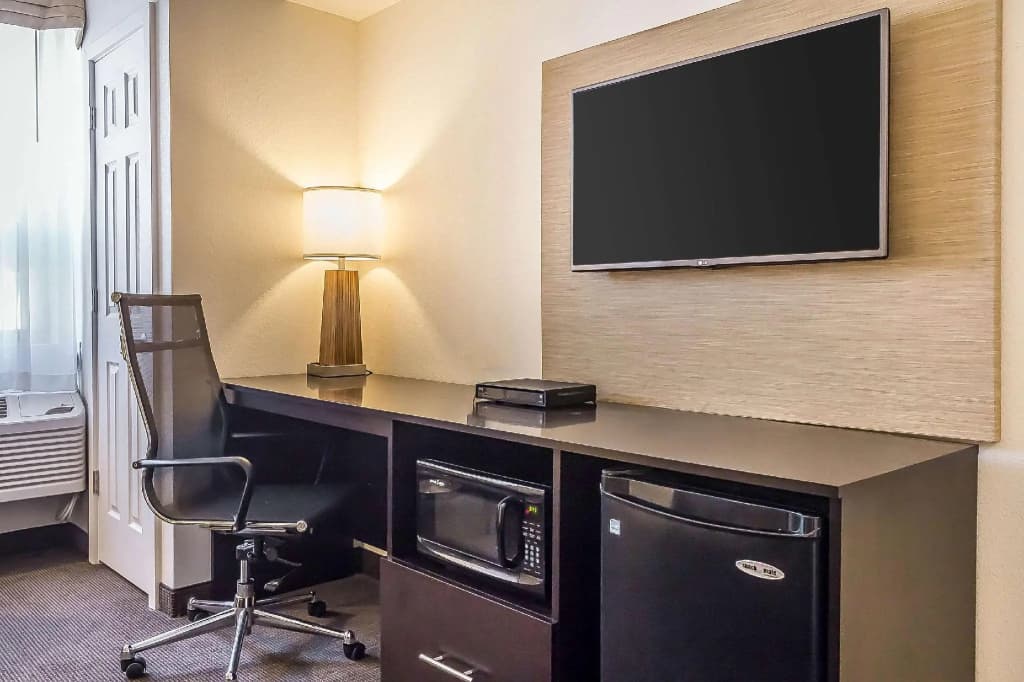 1 Bedroom Standard Double room full double bed