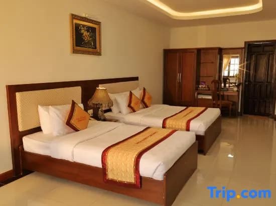 Standard Triple Family room