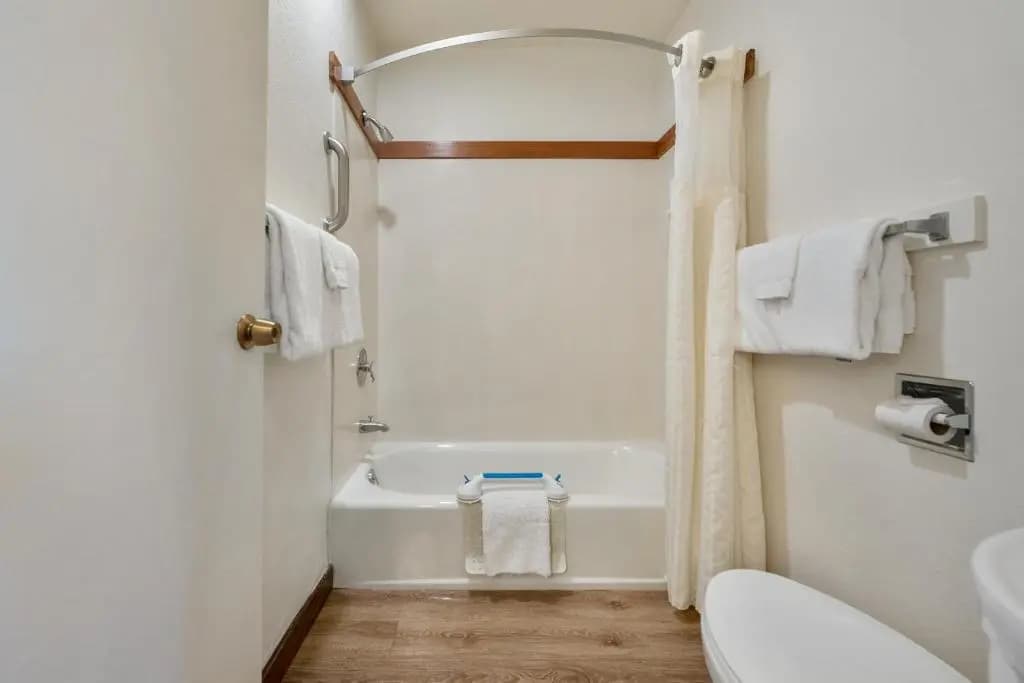 Standard room with harbour view