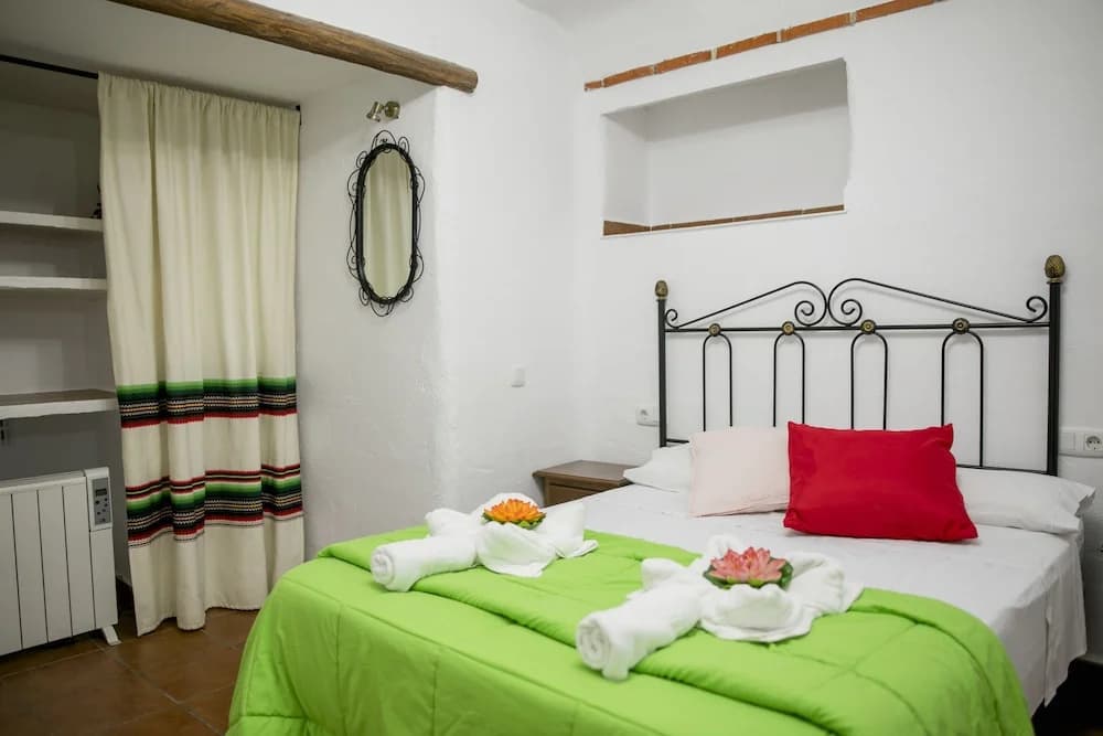 3 Bedrooms Apartment