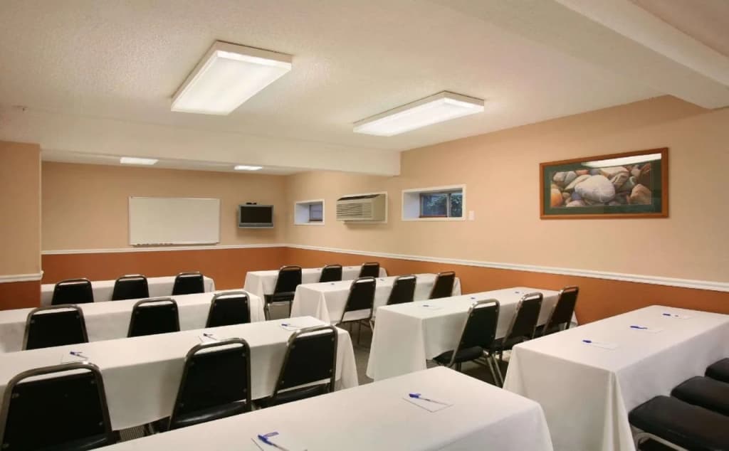 Hotel photo 12