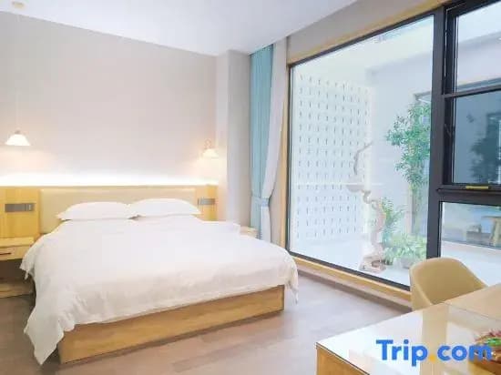Standard Double room full double bed
