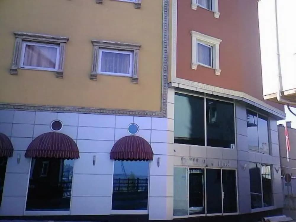 Hotel photo 1