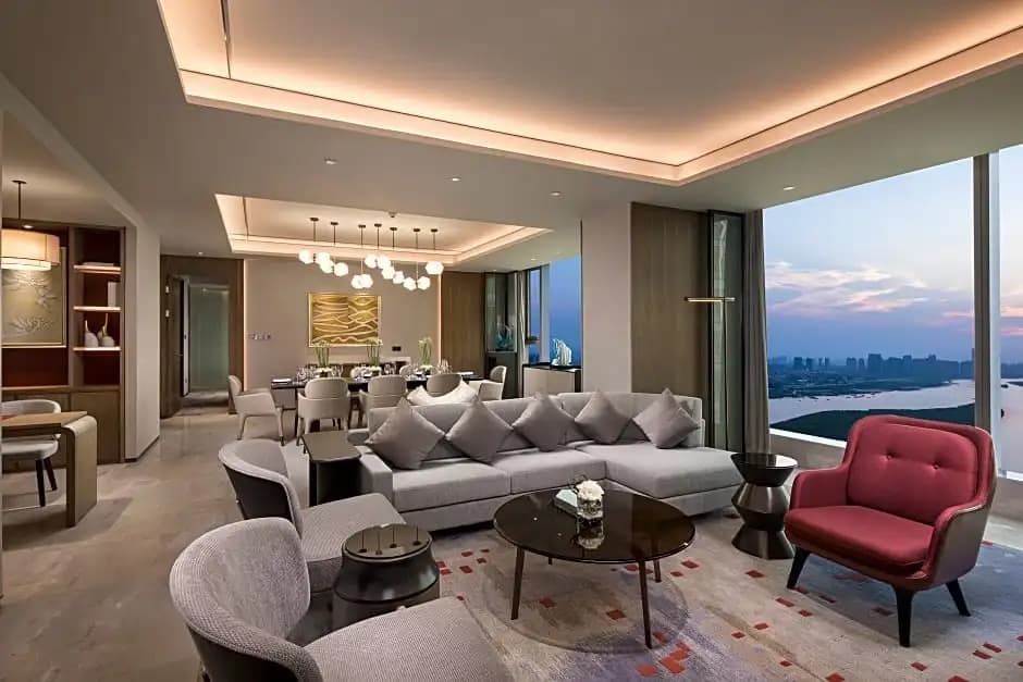 Premier Suite