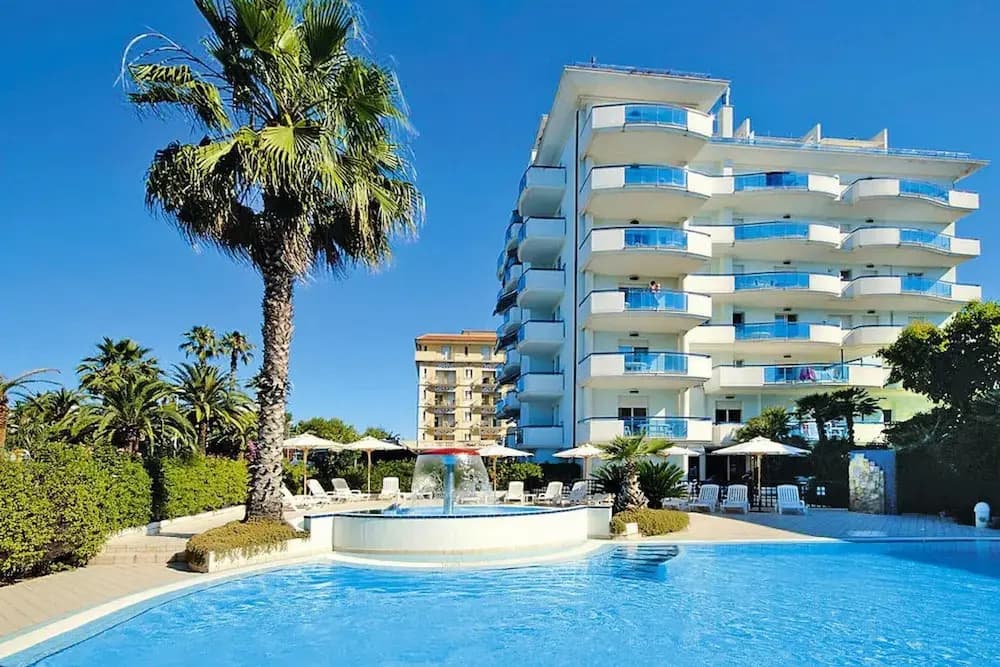 Hotel photo 10