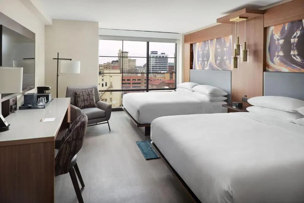 Standard Quadruple room with garden view
