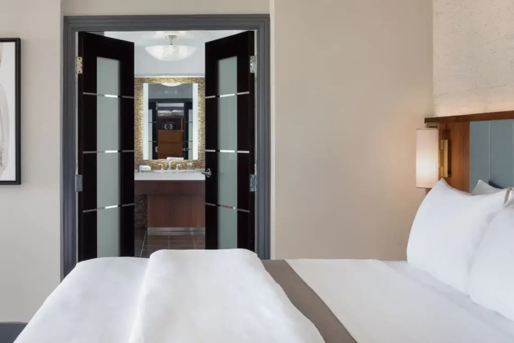 1 Bedroom Presidential Club Suite