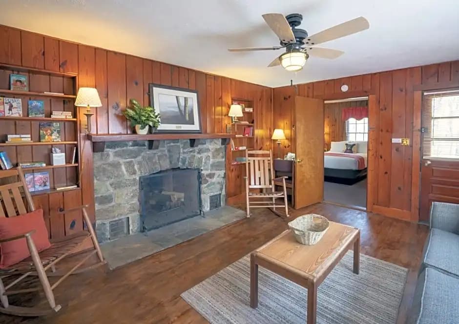 1 Bedroom Quadruple Suite