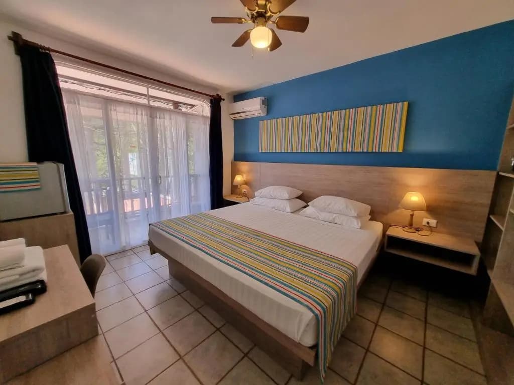 Standard Double room with street view full double bed