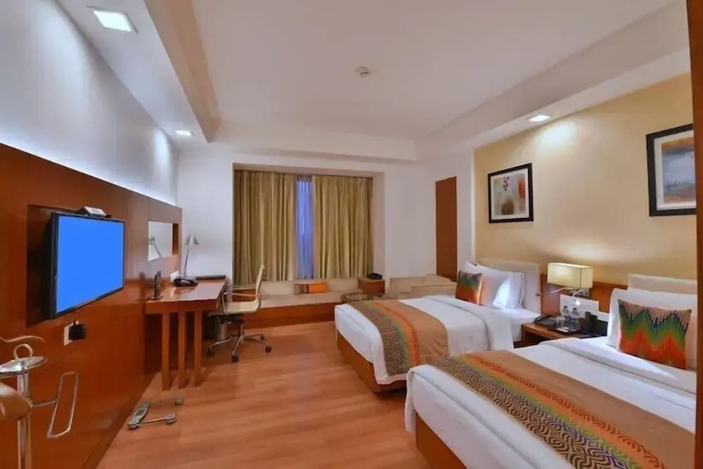 Deluxe Double room twin beds