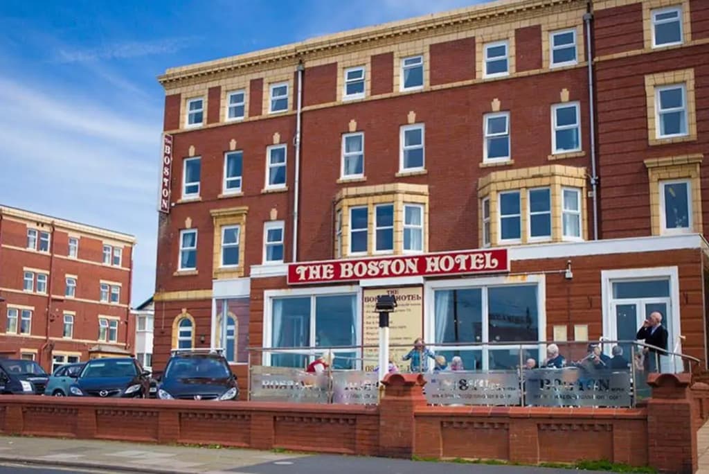 Hotel photo 1