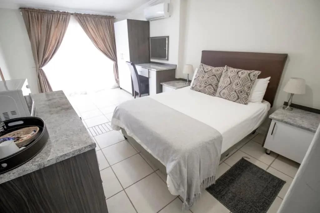 Deluxe Double room full double bed