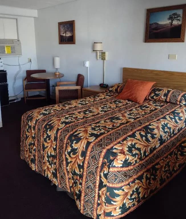 Economy room