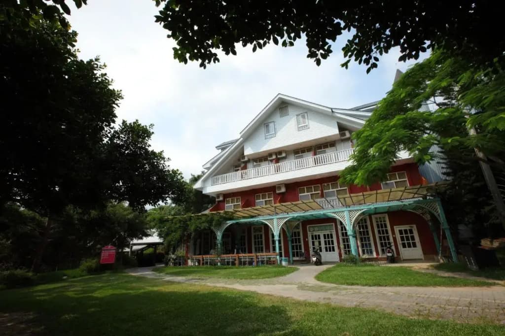 Hotel photo 1