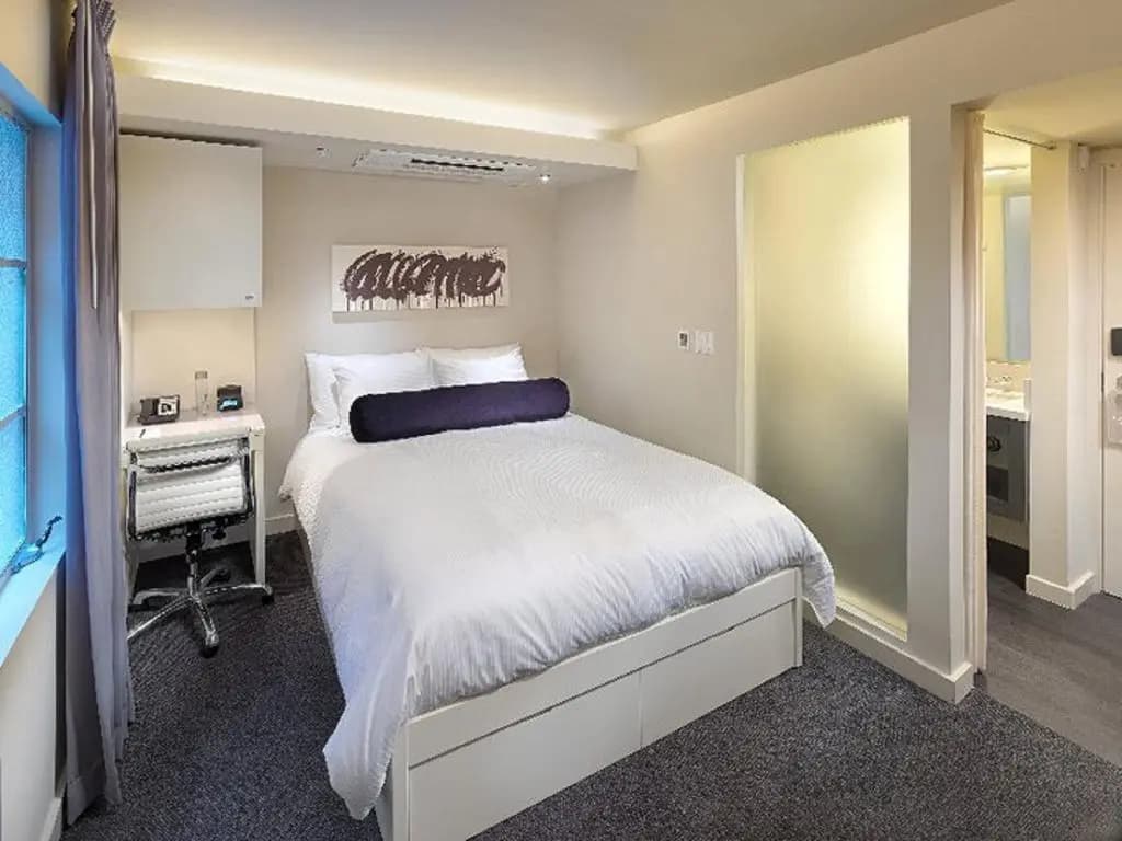 Comfort room