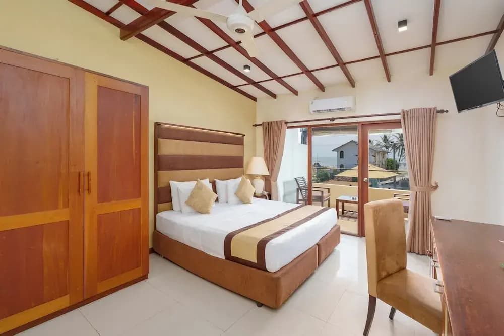 Deluxe Double room with sea view full double bed