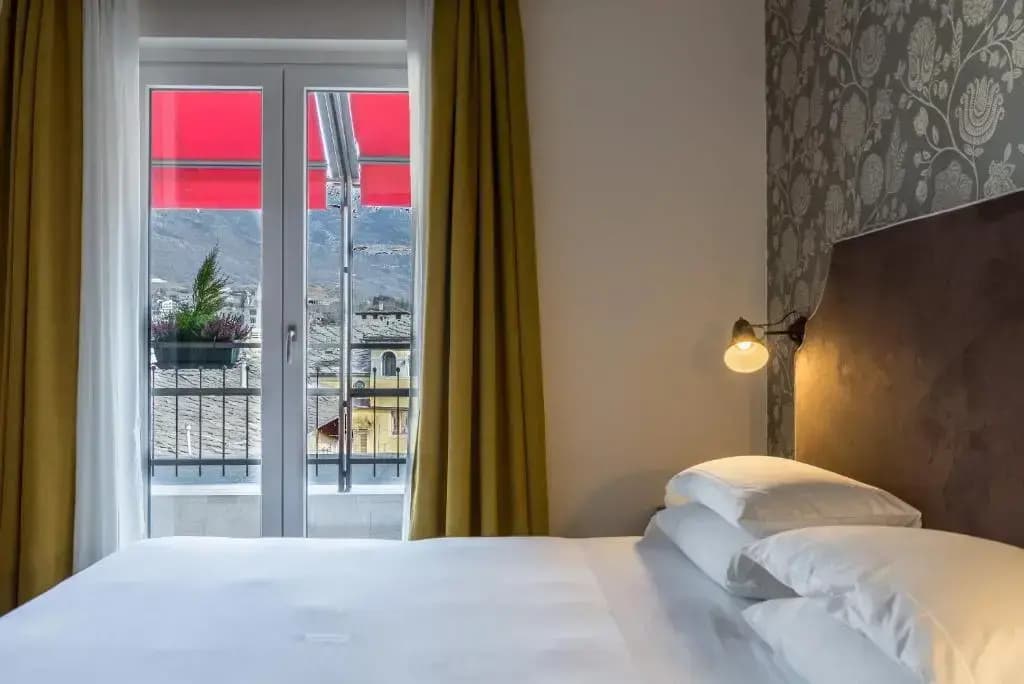 Suite with balcony