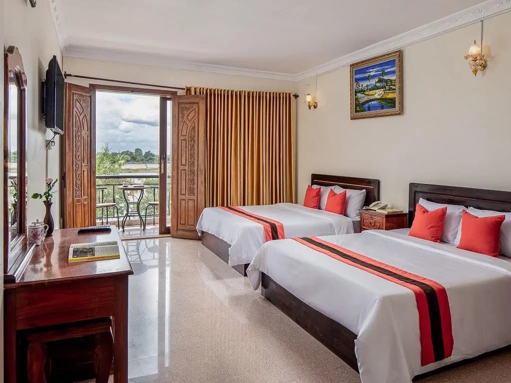 Deluxe Double room with balcony twin beds