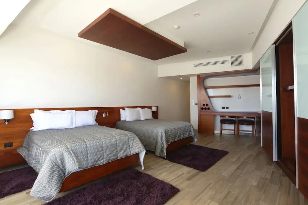 Executive Suite with balcony