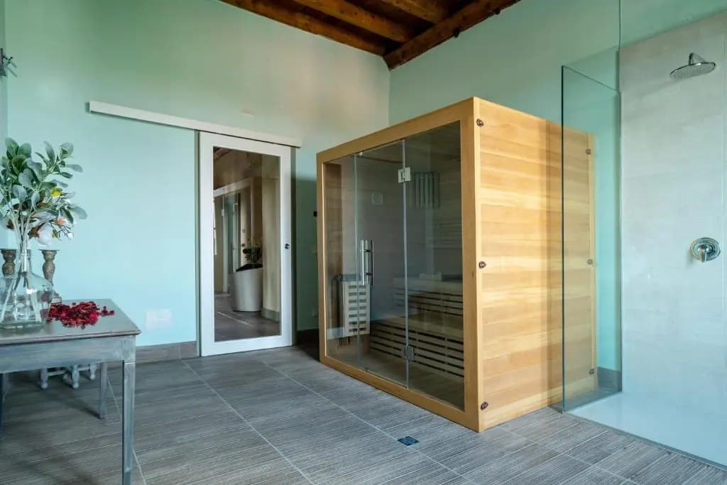 Suite with garden view