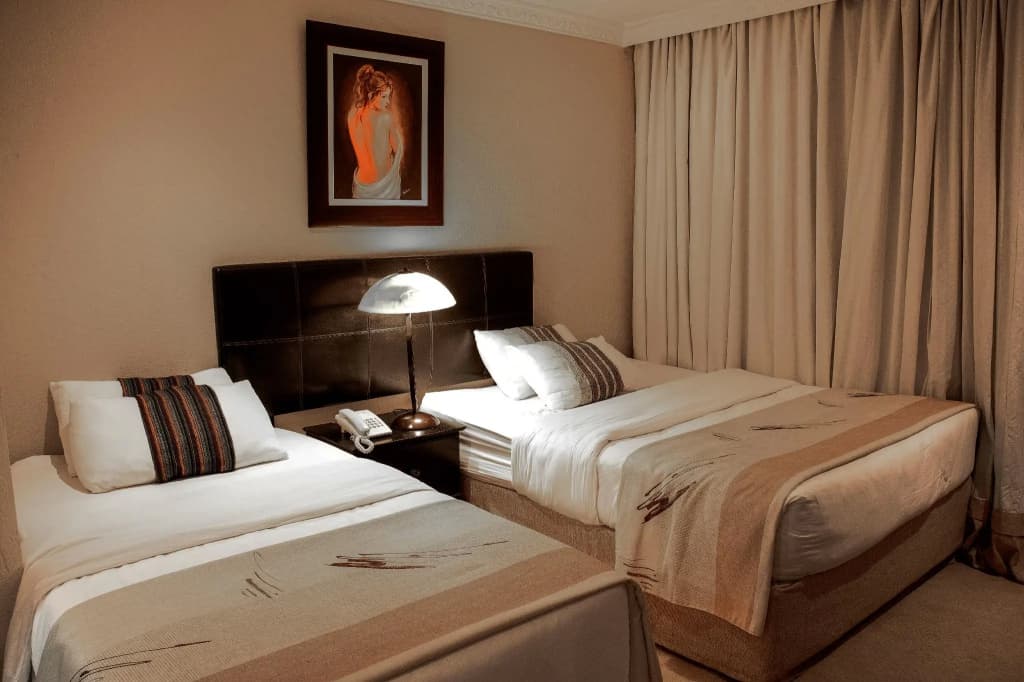Deluxe Double room twin beds