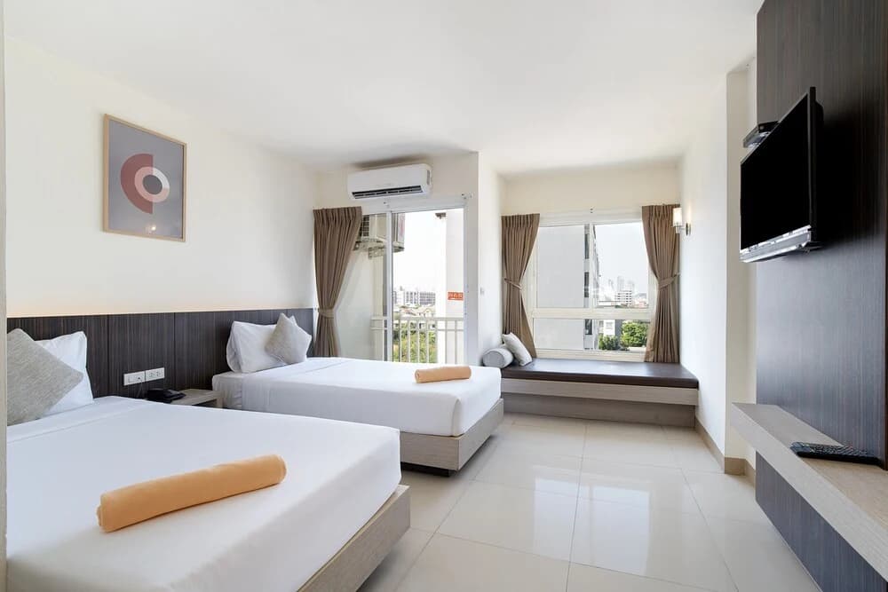 Double Studio with balcony twin beds