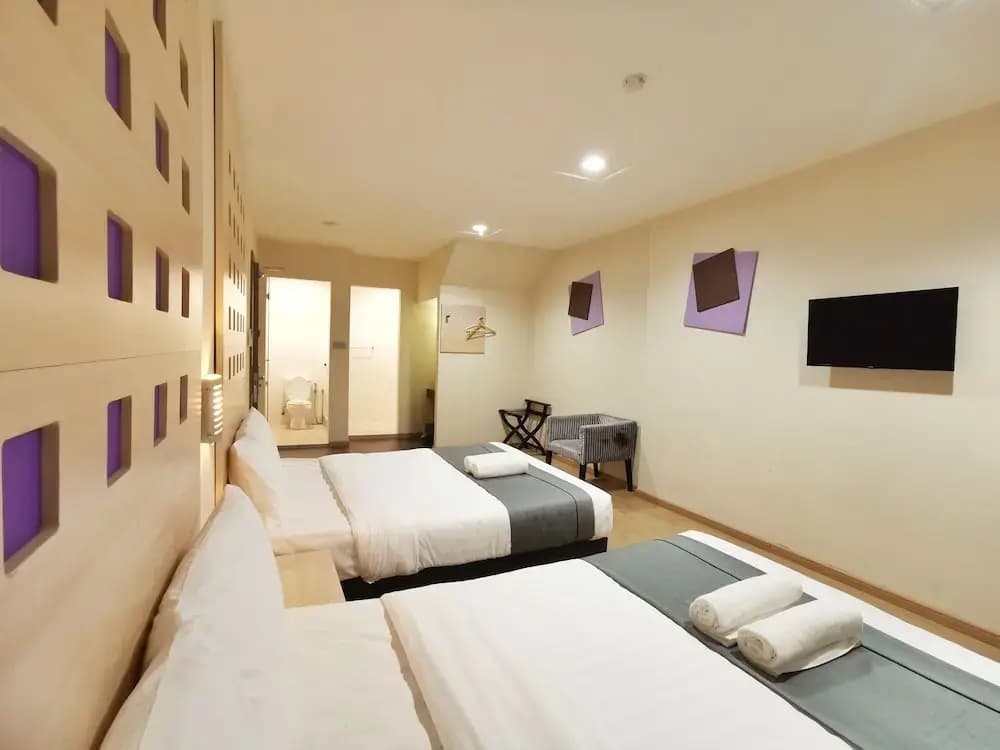 Deluxe Sextuple room