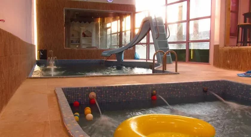 Hotel photo 12