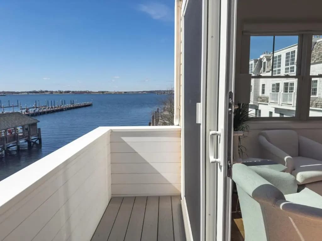 Suite with water view