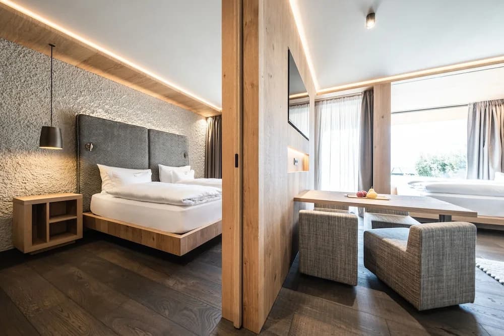 Grand Suite with balcony
