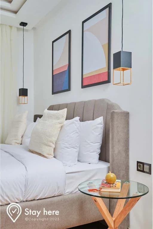 Deluxe Apartment