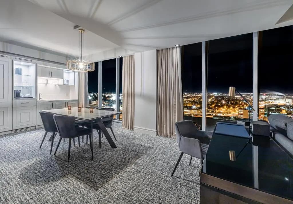 Suite with balcony