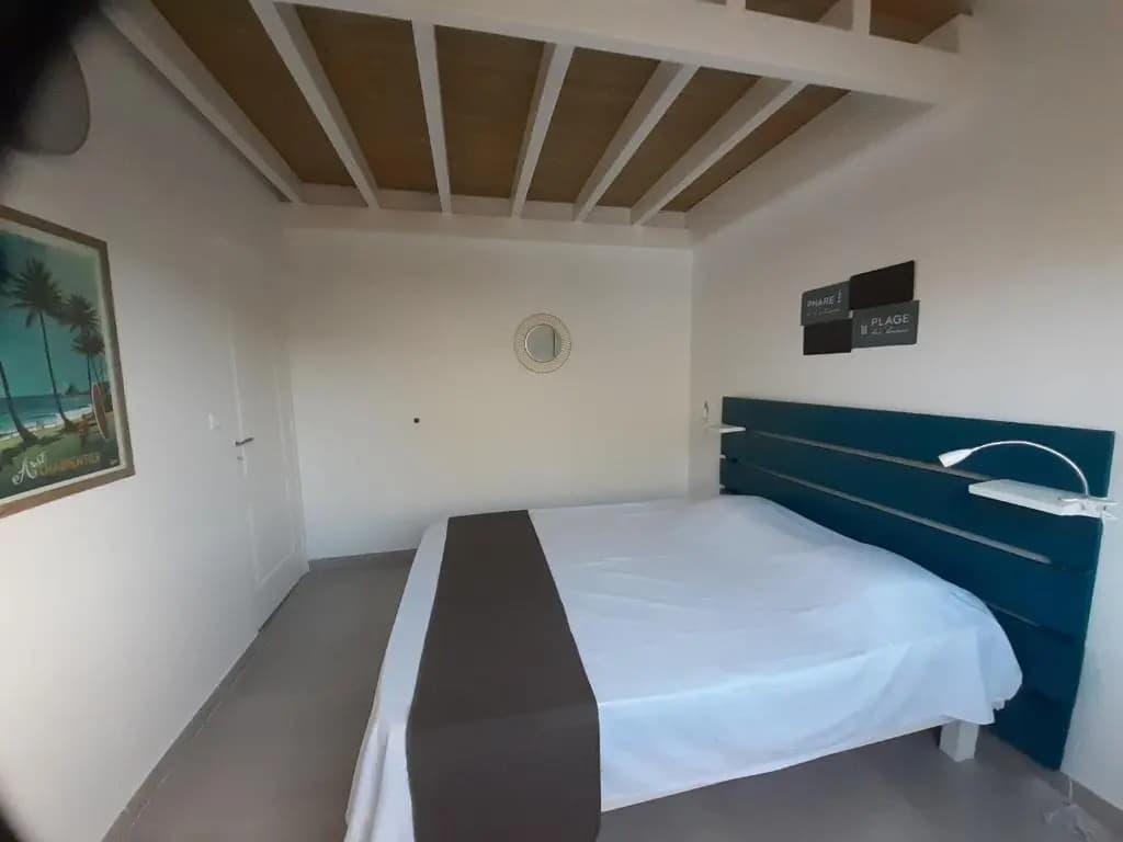 3 Bedrooms Apartment