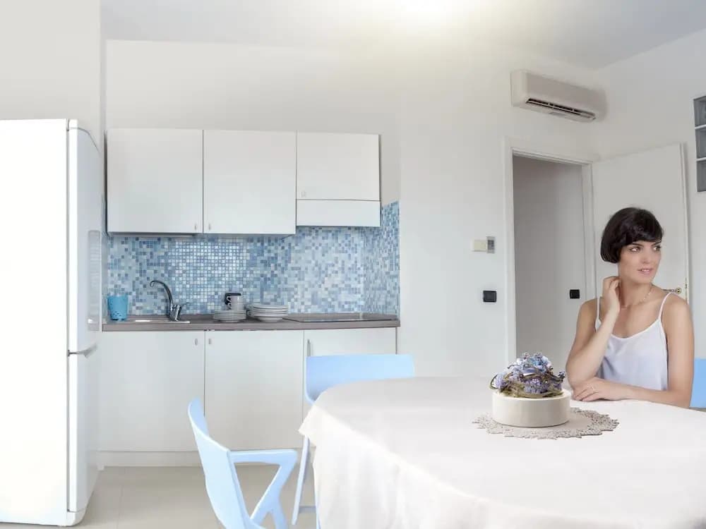2 Bedrooms Apartment