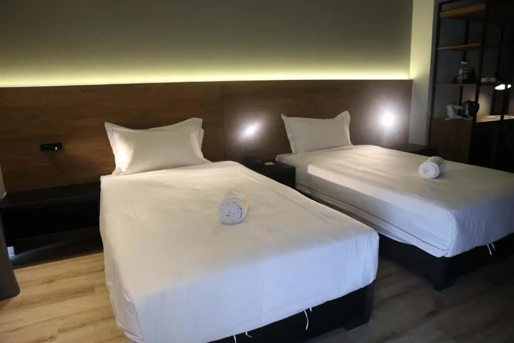Deluxe Double room twin beds