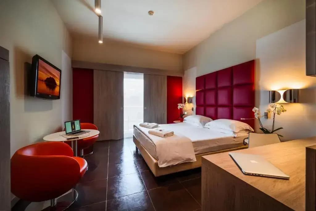 Superior Double room with balcony full double bed