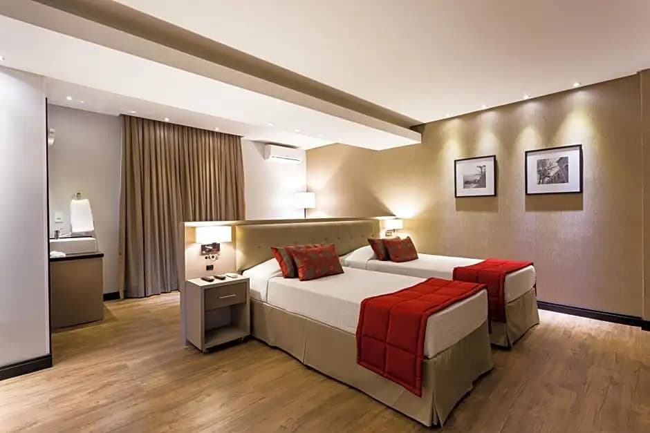 Quadruple Suite