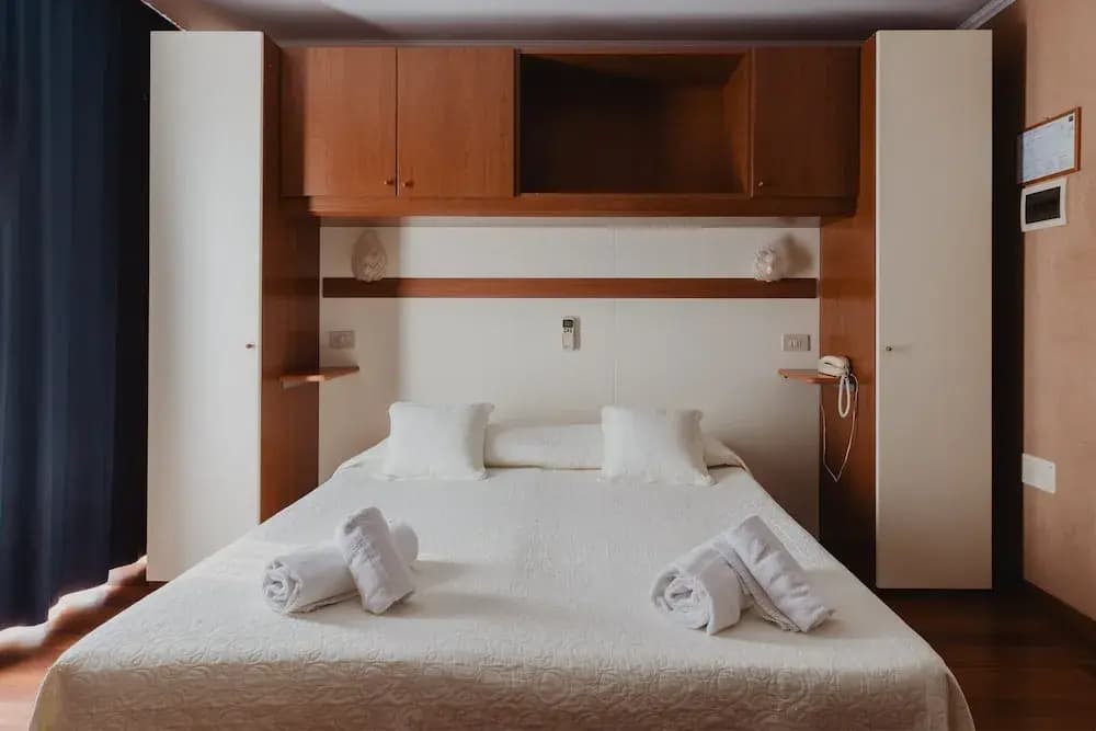 Standard Triple room with balcony