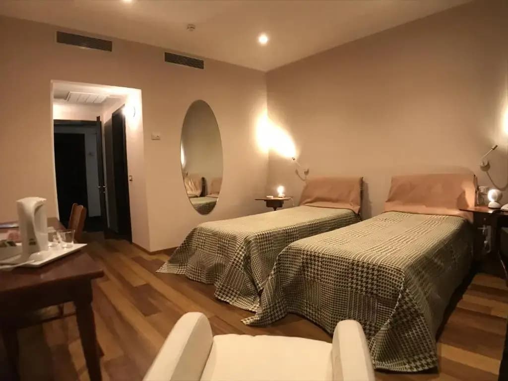 Superior Double room with balcony full double bed