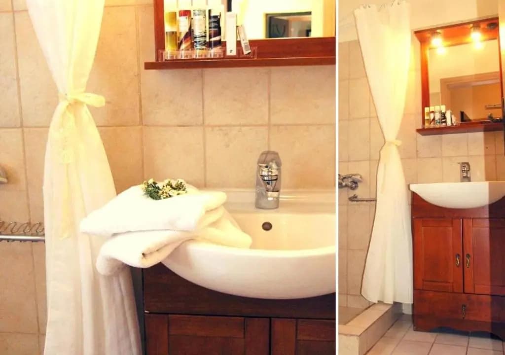 Standard Double room with partial sea view twin beds