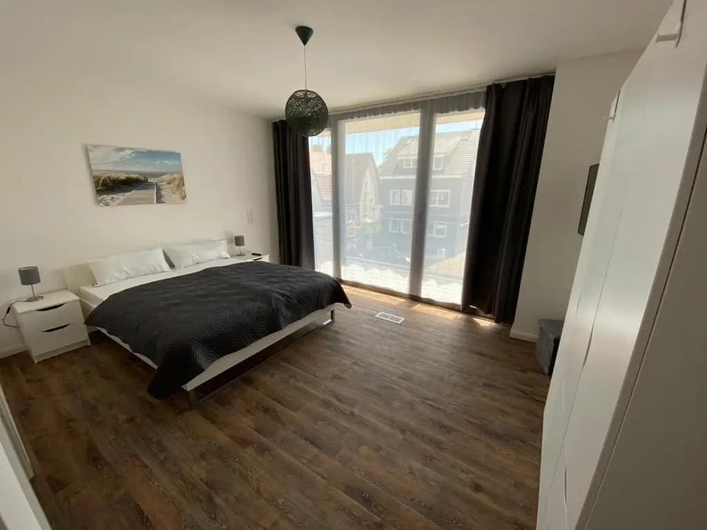 Apartment with sea view