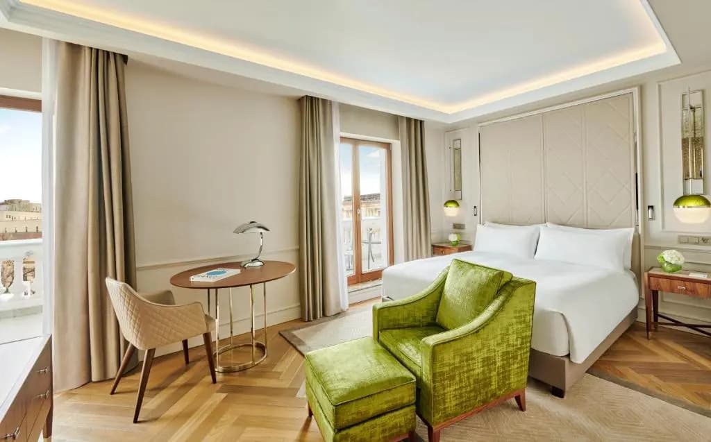 Classic Double room with balcony full double bed