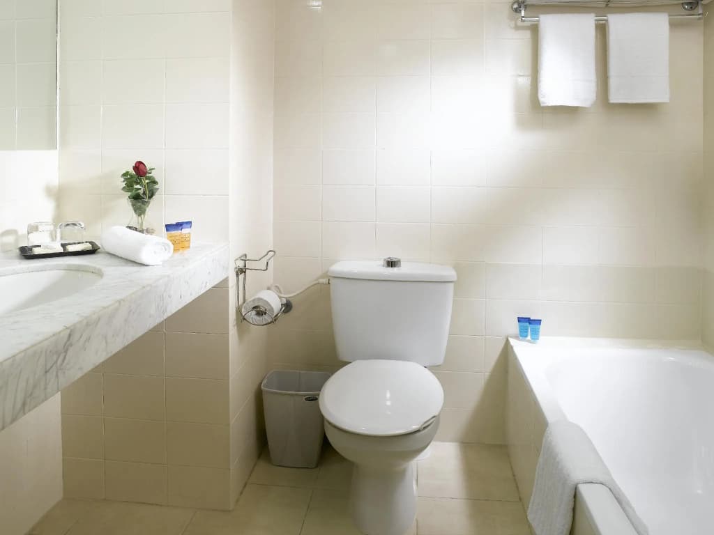 2 Bedrooms Apartment