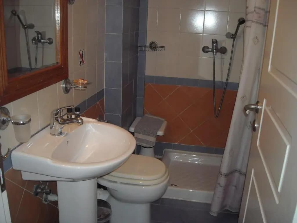 Economy Double room twin beds
