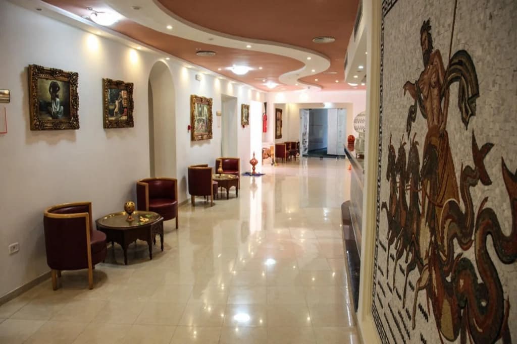 Hotel photo 12