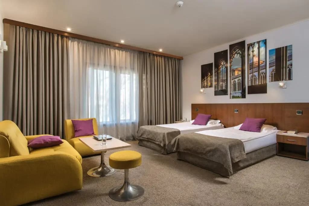 Deluxe Double room twin beds